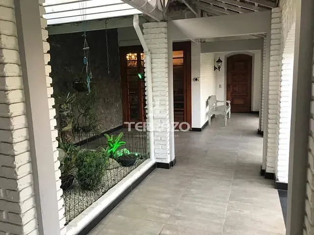 Casa com 1081m² 3 quartos e 3 banheiros, à venda, no bairro Niterói em Volta Redonda