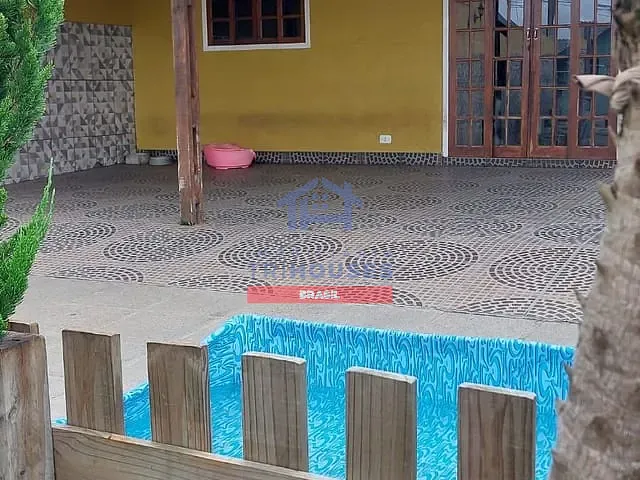 Casa 2 quartos e 1 banheiro, à venda, no bairro Santa Terezinha em Colombo