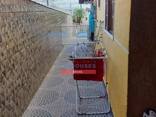 Casa 2 quartos e 1 banheiro, à venda, no bairro Santa Terezinha em Colombo
