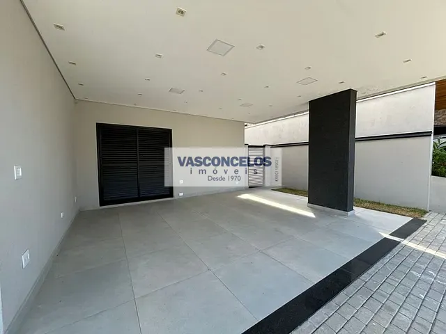 Casa com 600m² 3 quartos e 5 banheiros, à venda, no bairro Urbanova em São José dos Campos