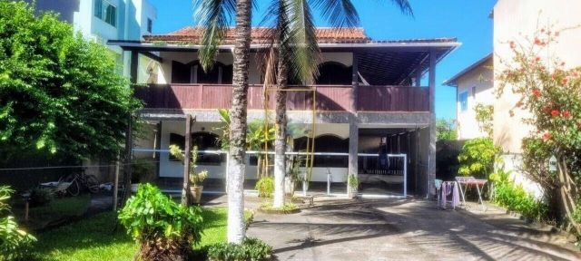Casa com 450m² 3 quartos e 3 banheiros, à venda ou para alugar, no bairro Ouro Verde em Rio das Ostras