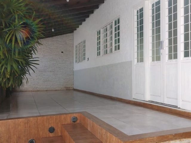Foto do Casa - Casa com 3 dormitórios à venda, 135 m² por R$ 460.000,00 - Conjunto Frei Eugênio - Uberaba/MG | ZUCATO IMOBILIARIA LTDA