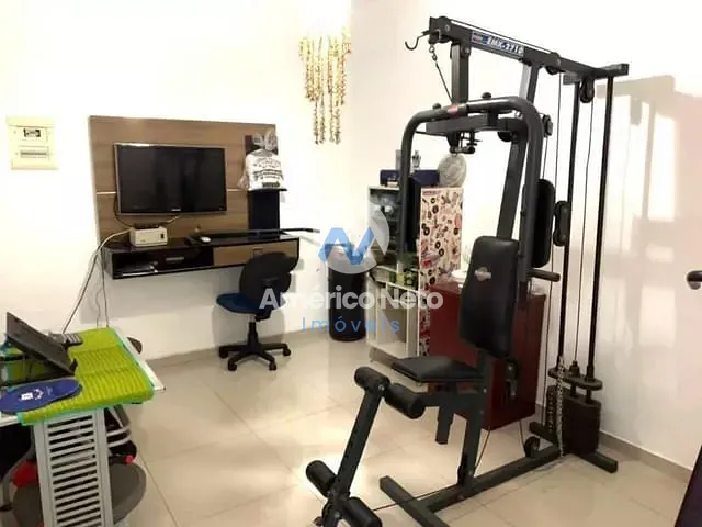 Sobrado com 220m² 4 quartos e 4 banheiros, à venda ou para alugar, no bairro Mauá em São Caetano do Sul