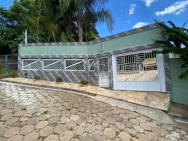 Casa com 718m² 5 quartos e 3 banheiros, à venda, no bairro Jardim Alvorada em Piracaia