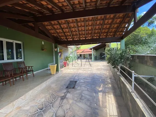 Casa com 718m² 5 quartos e 3 banheiros, à venda, no bairro Jardim Alvorada em Piracaia