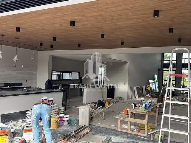 Casa com 1000m² 4 quartos e 6 banheiros, à venda, no bairro Sorocaba em Sorocaba