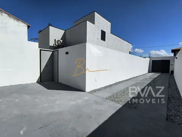 Casa com 130m² 2 quartos e 2 banheiros, à venda, no bairro Guriri em Cabo Frio