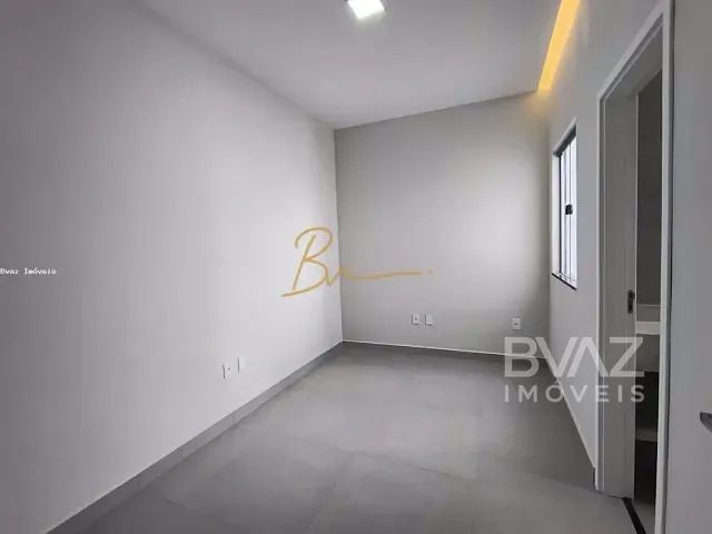 Casa com 130m² 2 quartos e 2 banheiros, à venda, no bairro Guriri em Cabo Frio