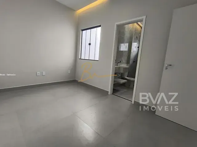 Casa com 130m² 2 quartos e 2 banheiros, à venda, no bairro Guriri em Cabo Frio