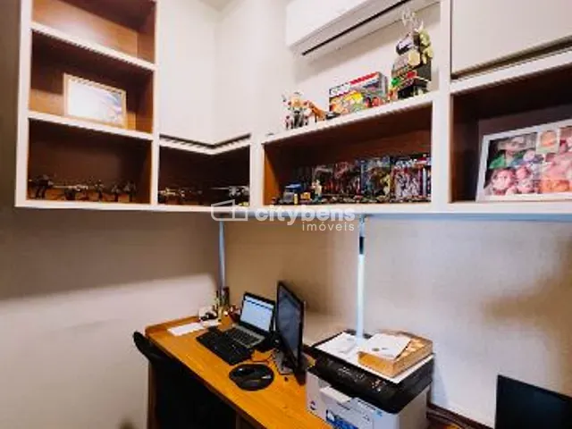 Casa 3 quartos e 5 banheiros, à venda, no bairro Loteamento Alphaville Araçatuba em Araçatuba