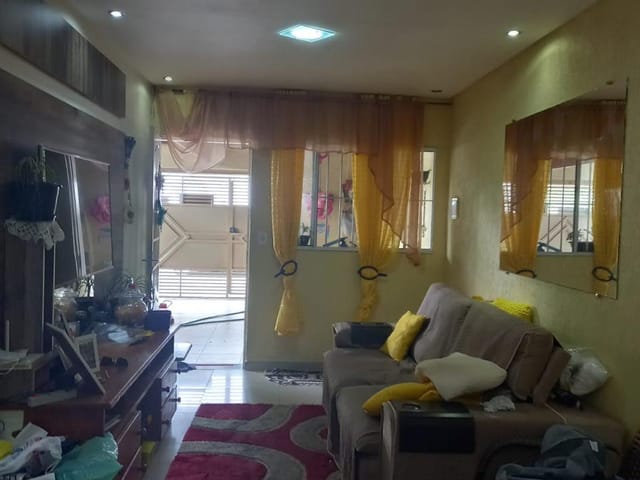 Casa 2 quartos e 2 banheiros, à venda, no bairro Real Park Tietê Jundiapeba em Mogi das Cruzes
