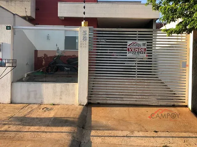 Casa 2 quartos e 1 banheiro, à venda, no bairro Residencial Araucária em Apucarana