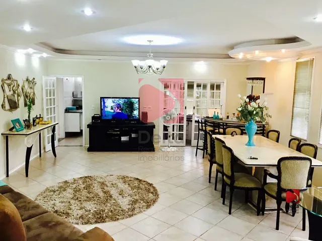 Casa à venda, no bairro Cidade Jardim em Pirassununga