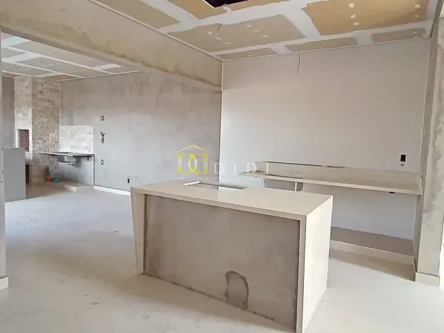 Casa 3 quartos e 2 banheiros, à venda, no bairro Jardim Tendá em Porto Feliz