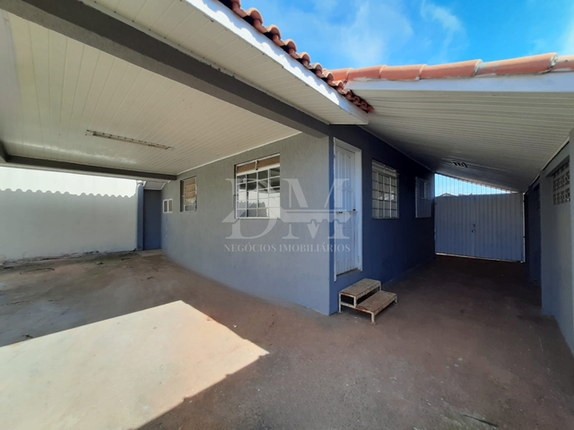 Casa 2 quartos e 1 banheiro, para alugar, no bairro Jardim Samambaia em Jaguariaíva