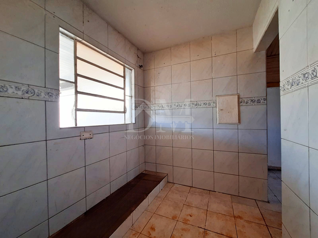 Casa 2 quartos e 1 banheiro, para alugar, no bairro Jardim Samambaia em Jaguariaíva