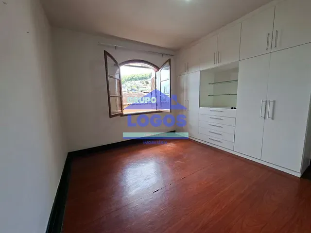 Casa com 372m² 4 quartos e 2 banheiros, para alugar, no bairro Rosário em João Monlevade
