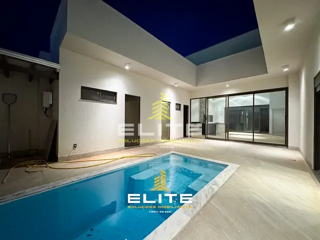 Casa com 325m² 3 quartos e 4 banheiros, à venda, no bairro São Conrado em Sorriso