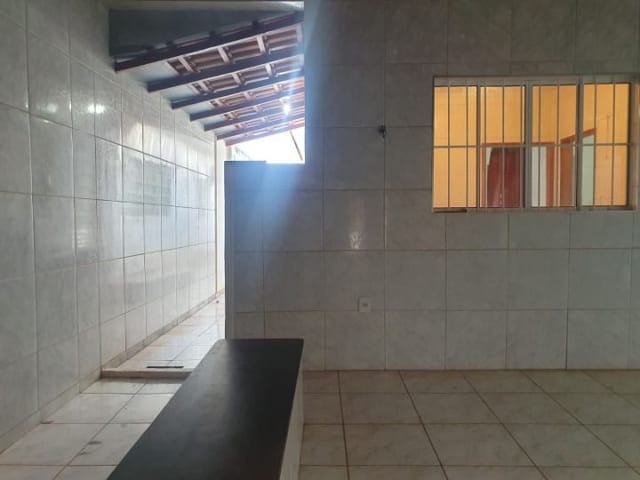 Casa com 250m² 3 quartos e 1 banheiro, à venda, no bairro Atenas em Birigui