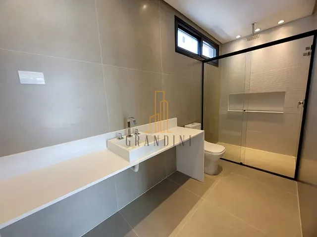 Casa com 422m² 4 quartos e 4 banheiros, à venda, no bairro Parque Terra Nova II em São Bernardo do Campo