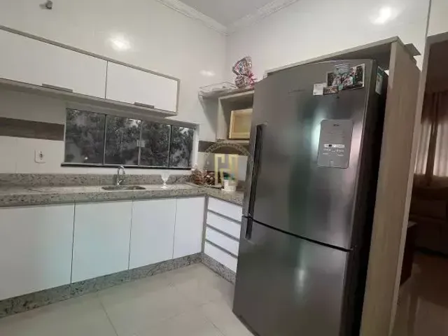 Casa 3 quartos e 2 banheiros, à venda, no bairro Residencial Flamboyant em Nova Mutum
