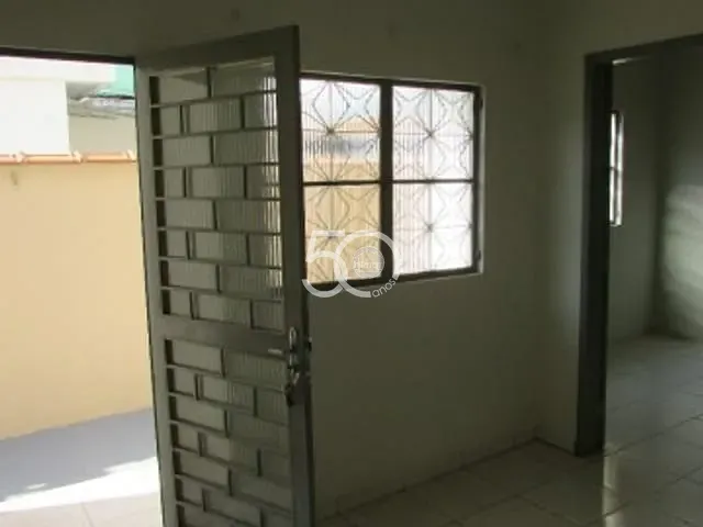 Casa 1 quarto e 1 banheiro, para alugar, no bairro Oswaldo Cruz em Rio de Janeiro