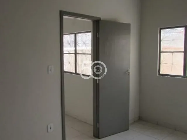 Casa 1 quarto e 1 banheiro, para alugar, no bairro Oswaldo Cruz em Rio de Janeiro