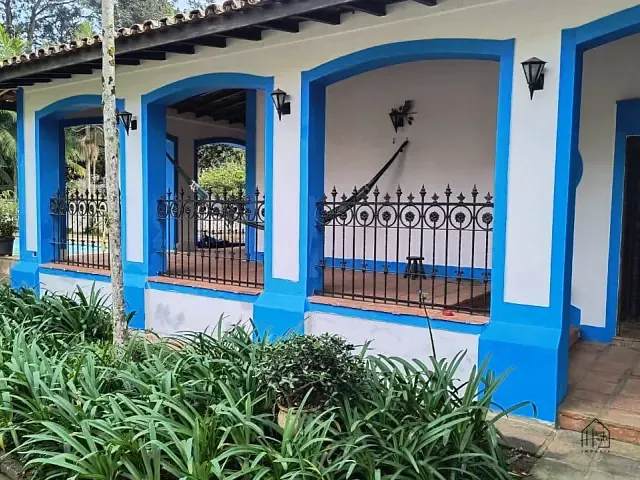 Casa 4 quartos e 4 banheiros, à venda ou para alugar, no bairro Jardim Santa Paula em Cotia