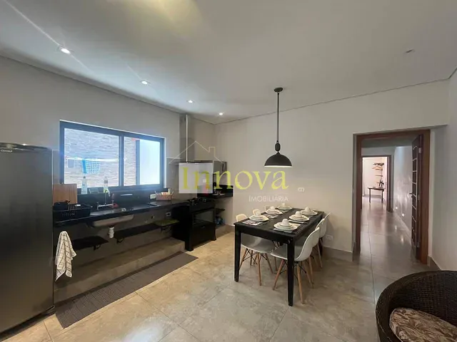 Casa 2 quartos e 1 banheiro, à venda, no bairro Caputera em Caraguatatuba