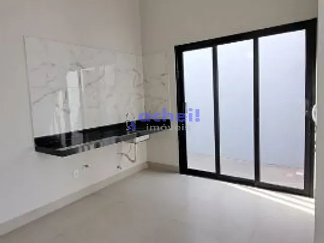 Casa com 180m² 3 quartos e 2 banheiros, à venda, no bairro Jardim Residencial Sunflower em Rondonópolis