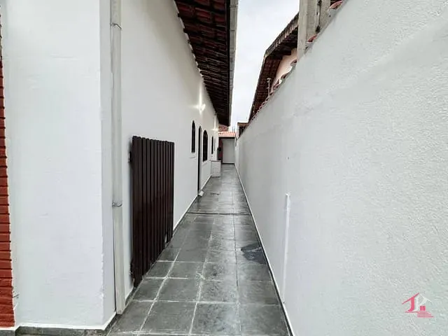 Casa 2 quartos e 2 banheiros, à venda, no bairro Corumba em Itanhaém