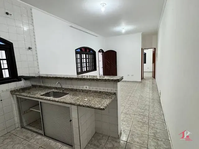 Casa 2 quartos e 2 banheiros, à venda, no bairro Corumba em Itanhaém