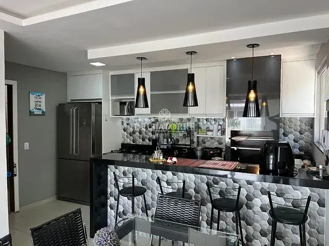 Casa com 350m² 2 quartos e 1 banheiro, para alugar, no bairro Jardim Salaco em Teresópolis