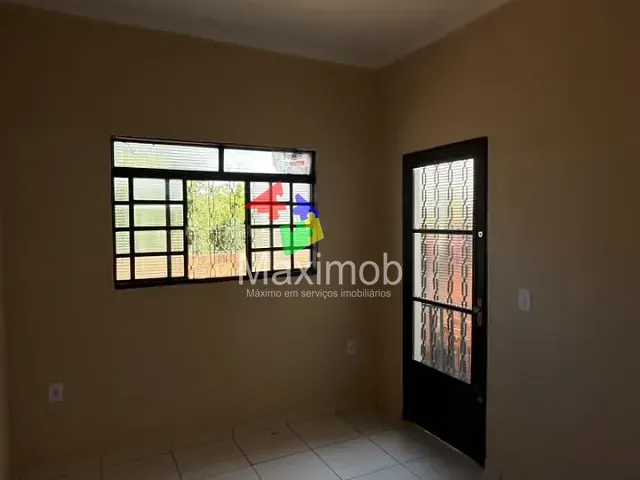 Casa com 200m² 1 quarto e 1 banheiro, para alugar, no bairro Cubatão em Itapira