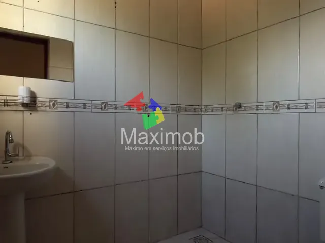 Casa com 200m² 1 quarto e 1 banheiro, para alugar, no bairro Cubatão em Itapira