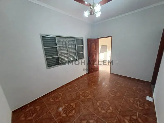 Casa com 180m², para alugar, no bairro Medicina em Itajubá