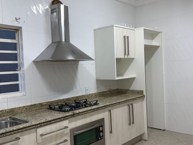 Casa com 312m² 3 quartos e 4 banheiros, à venda ou para alugar, no bairro Jardim Santo Antônio em Cambé