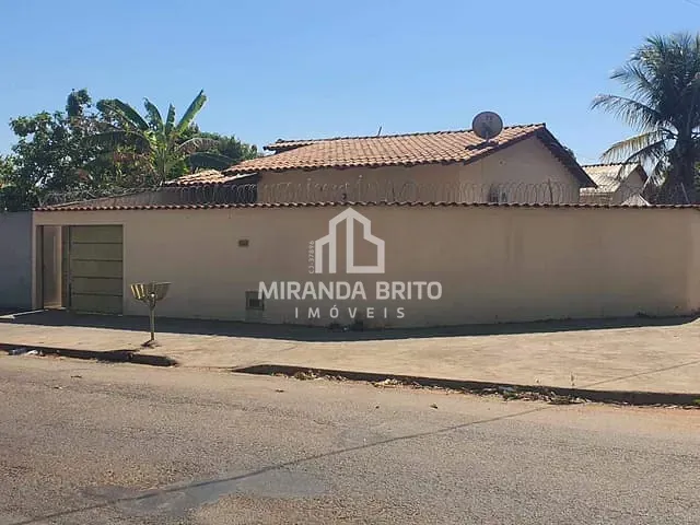 Casa com 234m² 3 quartos e 2 banheiros, à venda, no bairro Vila Oliveira em Aparecida de Goiânia