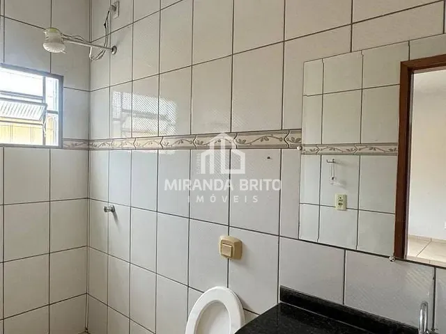 Casa com 234m² 3 quartos e 2 banheiros, à venda, no bairro Vila Oliveira em Aparecida de Goiânia