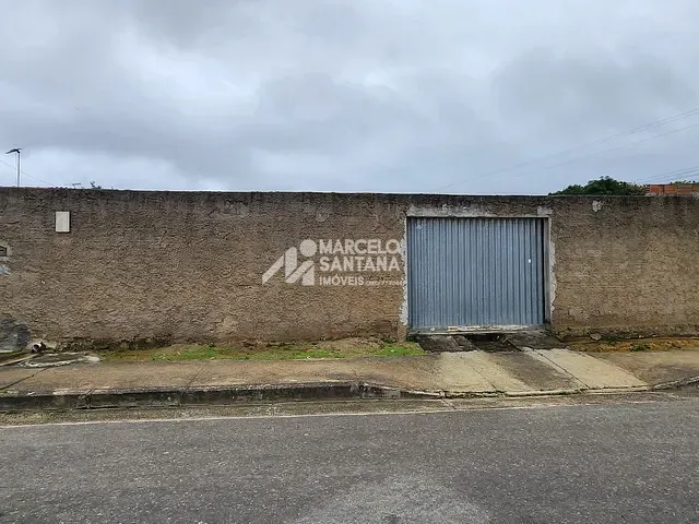 Casa com 272m² 2 quartos e 1 banheiro, à venda, no bairro Boa Vista em Vitória da Conquista