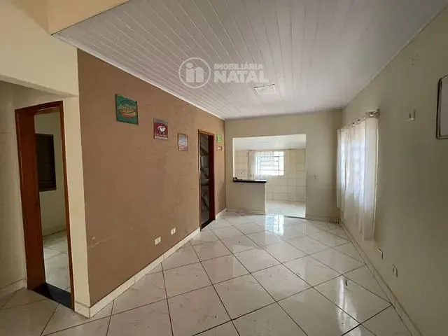 Casa com 326m² 4 quartos e 2 banheiros, à venda, no bairro Marumbi em Londrina