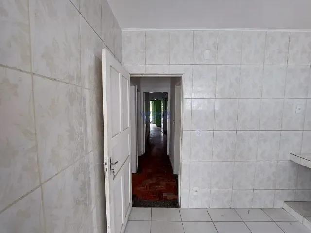 Casa com 250m² 2 quartos e 1 banheiro, à venda, no bairro Conjunto Residencial Vale dos Pinheiros em São José dos Campos