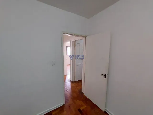 Casa com 250m² 2 quartos e 1 banheiro, à venda, no bairro Conjunto Residencial Vale dos Pinheiros em São José dos Campos