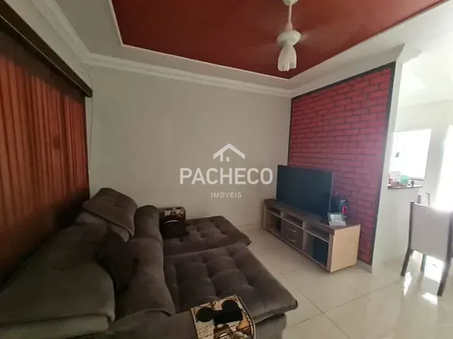 Casa com 150m² 2 quartos e 1 banheiro, à venda, no bairro Pacaembu em Americana