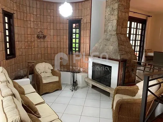 Casa com 1170m² 4 quartos e 5 banheiros, à venda, no bairro Caraguatá em Mairiporã