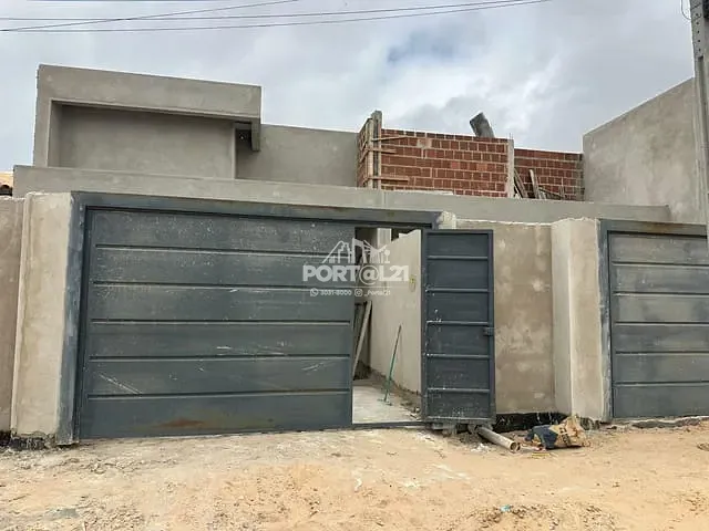 Casa com 120m² 3 quartos e 2 banheiros, à venda, no bairro Colinas do Rio em Petrolina