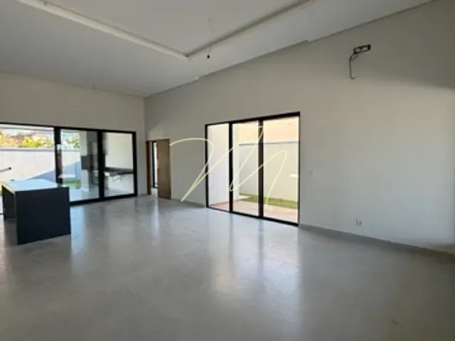 Casa 4 quartos e 5 banheiros, à venda, no bairro Nossa Senhora da Vitória em Ilhéus