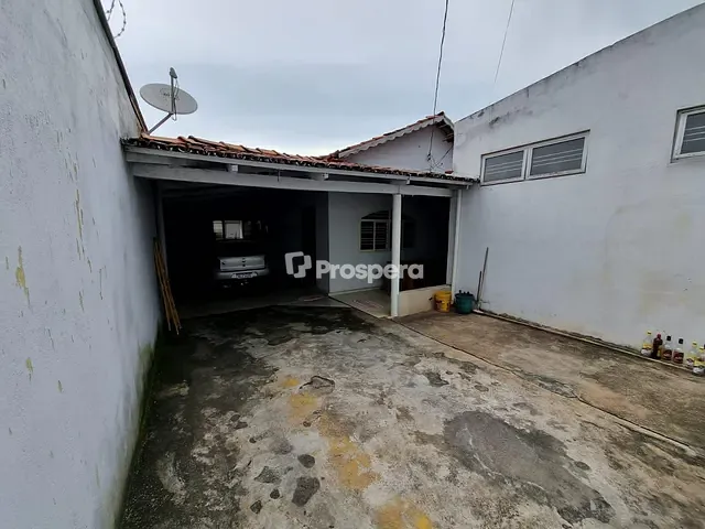Casa com 379m² 3 quartos e 3 banheiros, à venda, no bairro Jardim Tropical em Aparecida de Goiânia