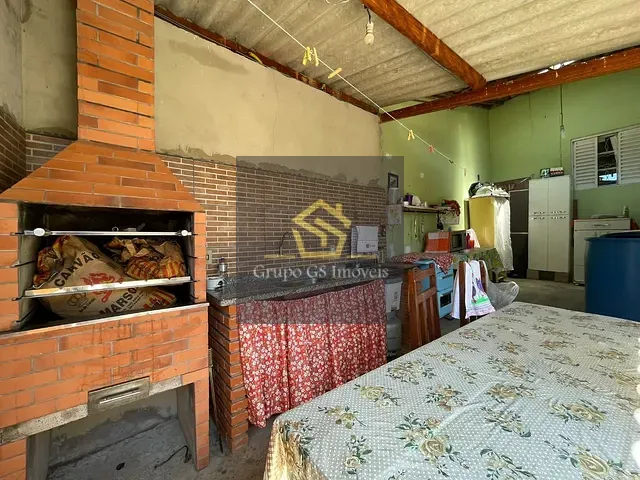 Casa com 250m² 3 quartos e 1 banheiro, à venda, no bairro Vila Ramaciotti em Valinhos