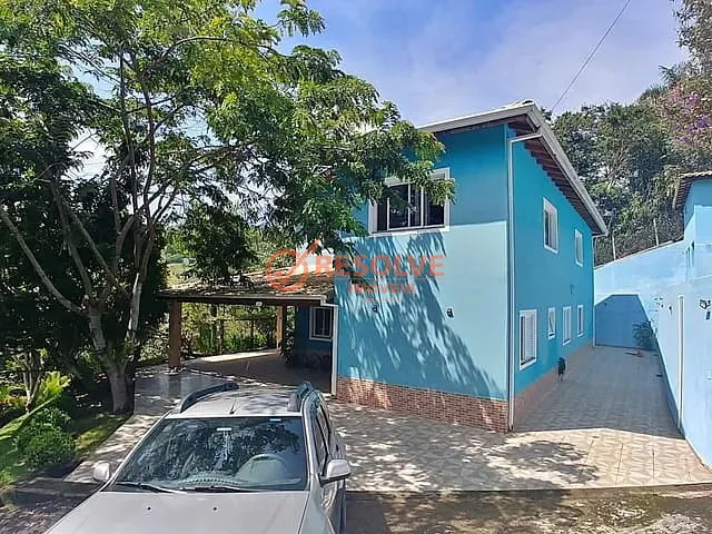 Casa com 2601m² 3 quartos e 3 banheiros, à venda, no bairro Capoeirinha em Guararema